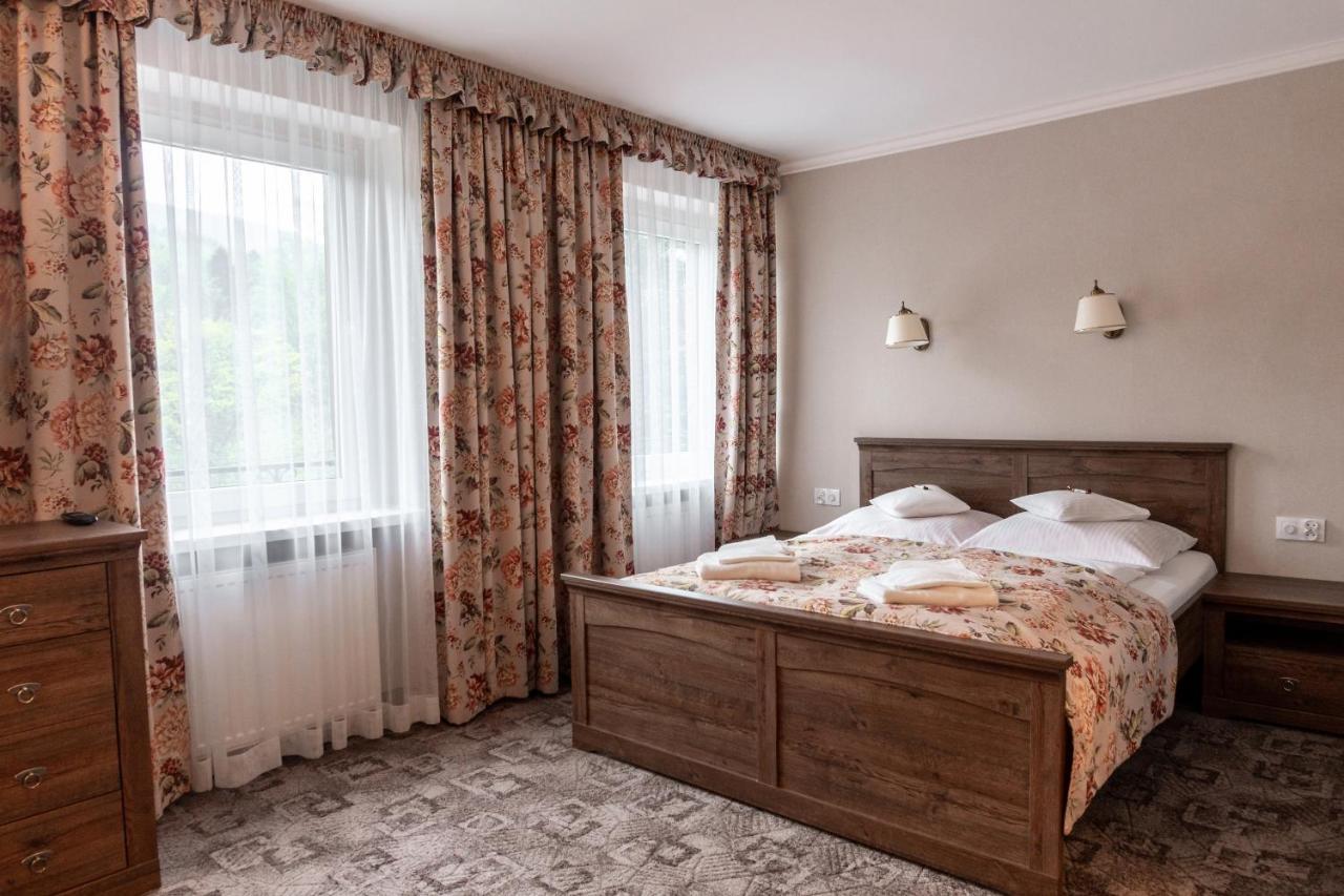 Hotel Pod Jeleniem Swieradow-Zdroj Ngoại thất bức ảnh